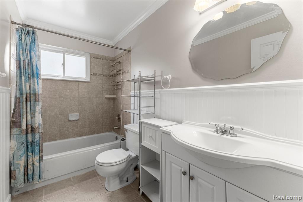 4928 RAYMOND Avenue, Dearborn Heights, MI 48125 — Photo 22