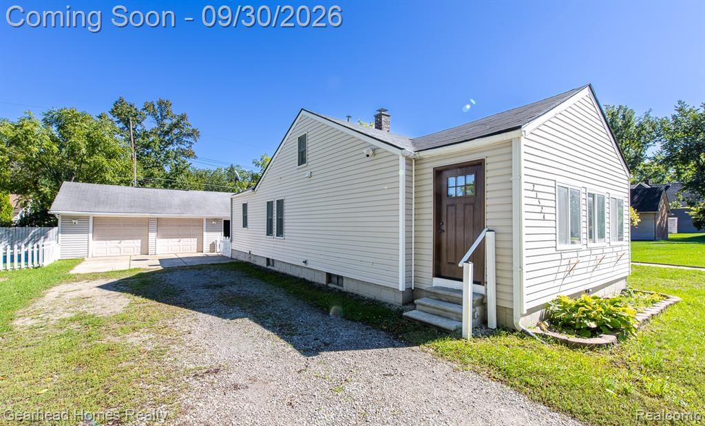 21524 Roosevelt Avenue, Farmington Hills, MI 48336