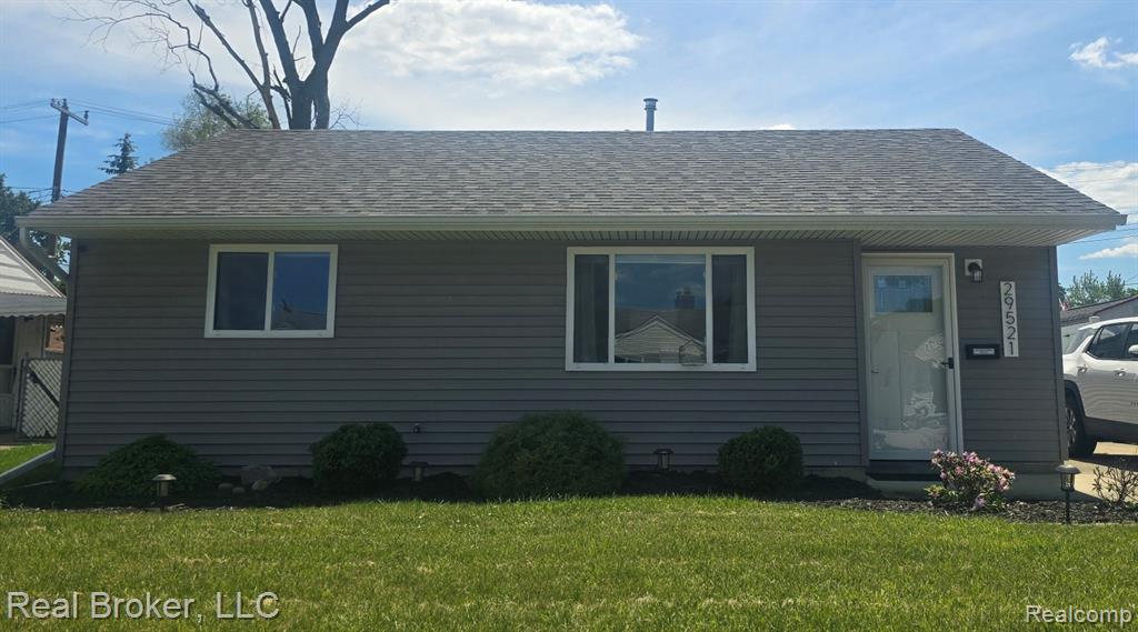 29521 Florence Street, Garden City, MI — front exterior