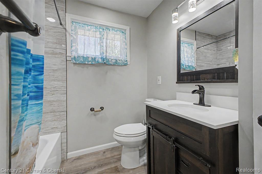 5375 Mayfair Street, Dearborn Heights, MI 48125 — Photo 25