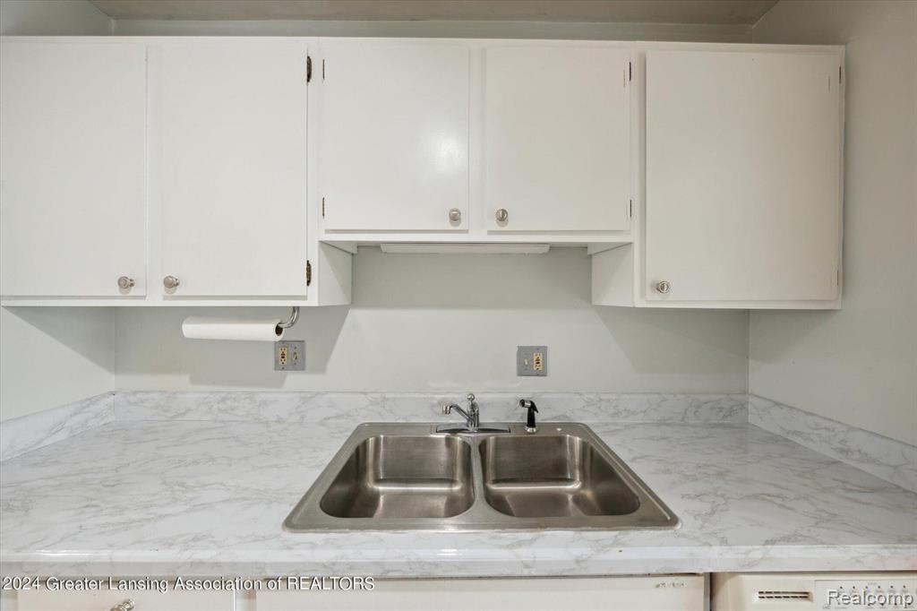 2926 Mount Hope Road, Okemos, MI 48864 — Photo 13