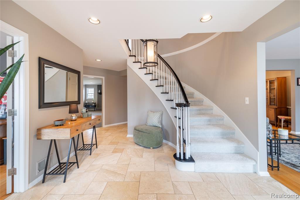 26029 Waterbury Way, Grosse Ile, MI 48138 — Photo 6