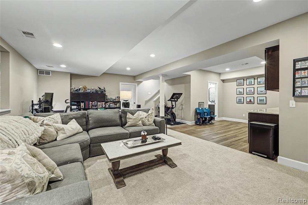 910 McLean Avenue, Royal Oak, MI 48067 — Photo 45