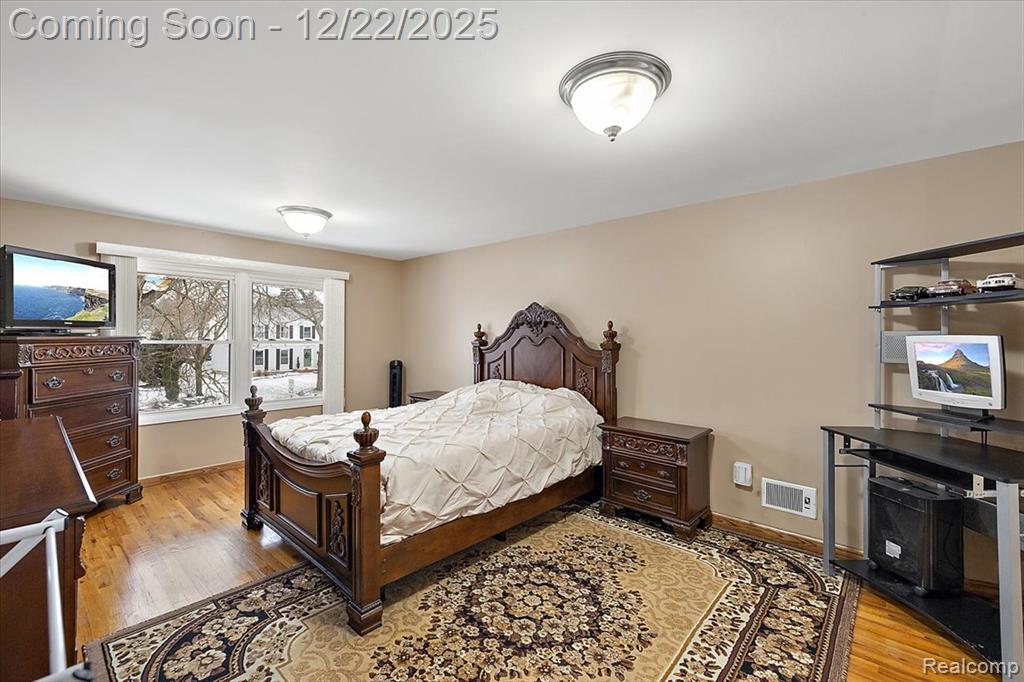 4250 Greenstown Drive, West Bloomfield, MI 48323 — Photo 37
