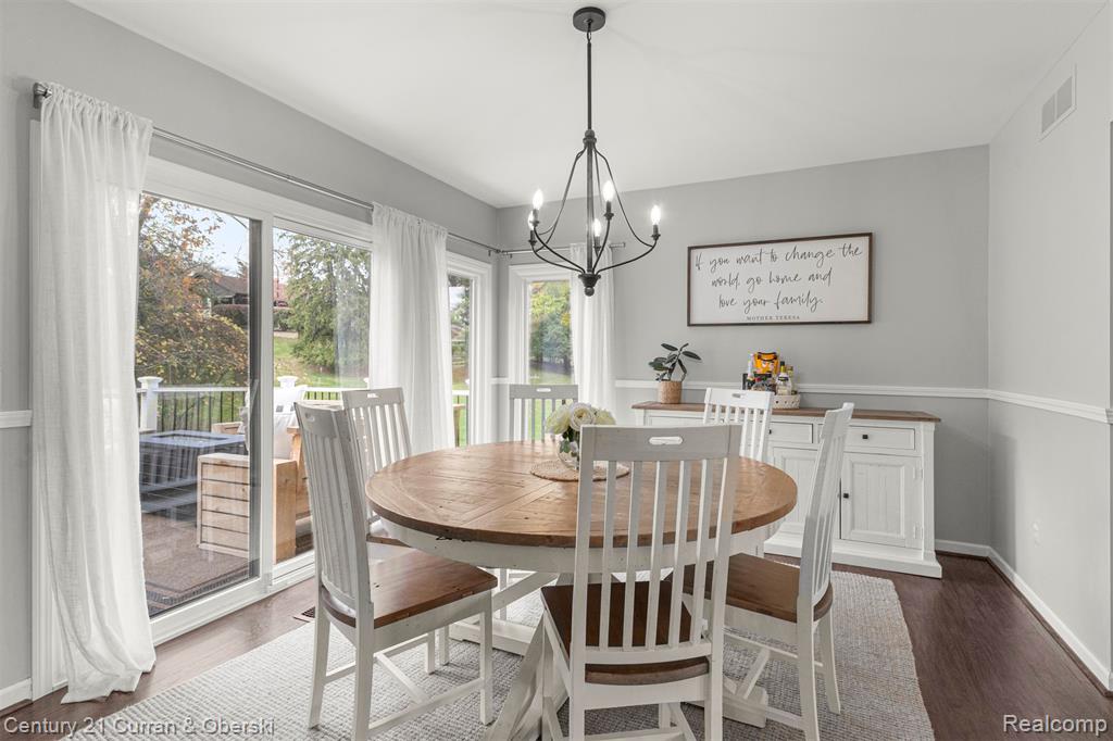 30999 Sudbury Street, Farmington, MI 48331 — Photo 17