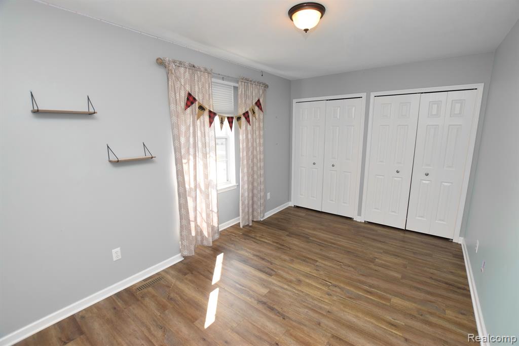 8352 OAK RIDGE Drive, Goodrich Vlg, MI — Photo 13