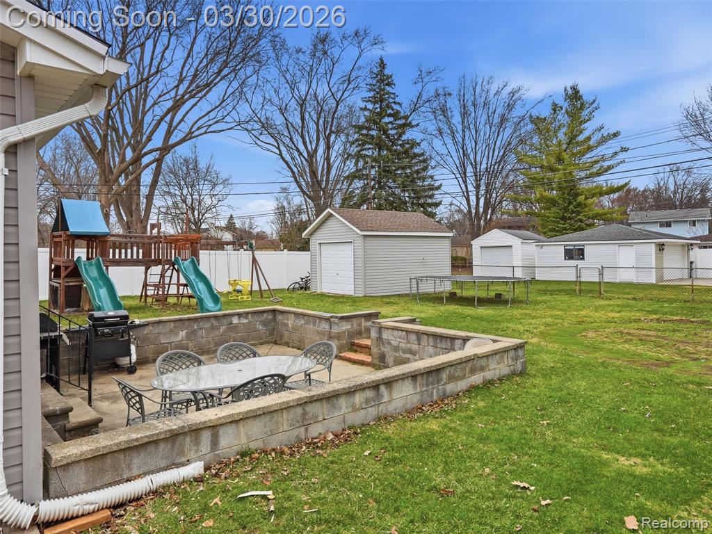 40326 William Drive, Sterling Heights, MI 48313 — Photo 50
