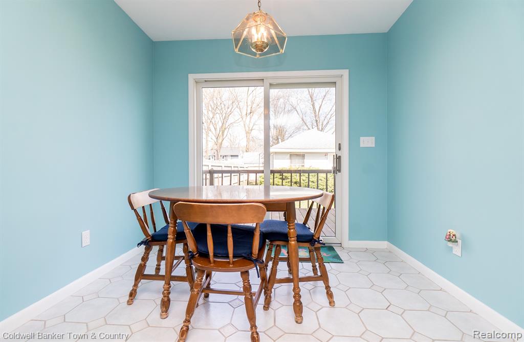 11702 TODDS Lane, Whitmore Lake, MI 48189 — Photo 14