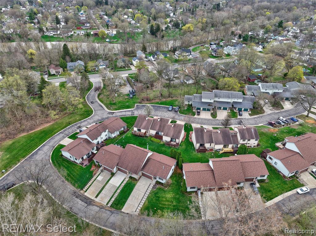 580 Oakbrook Circle, Flushing, MI 48433 — Photo 7