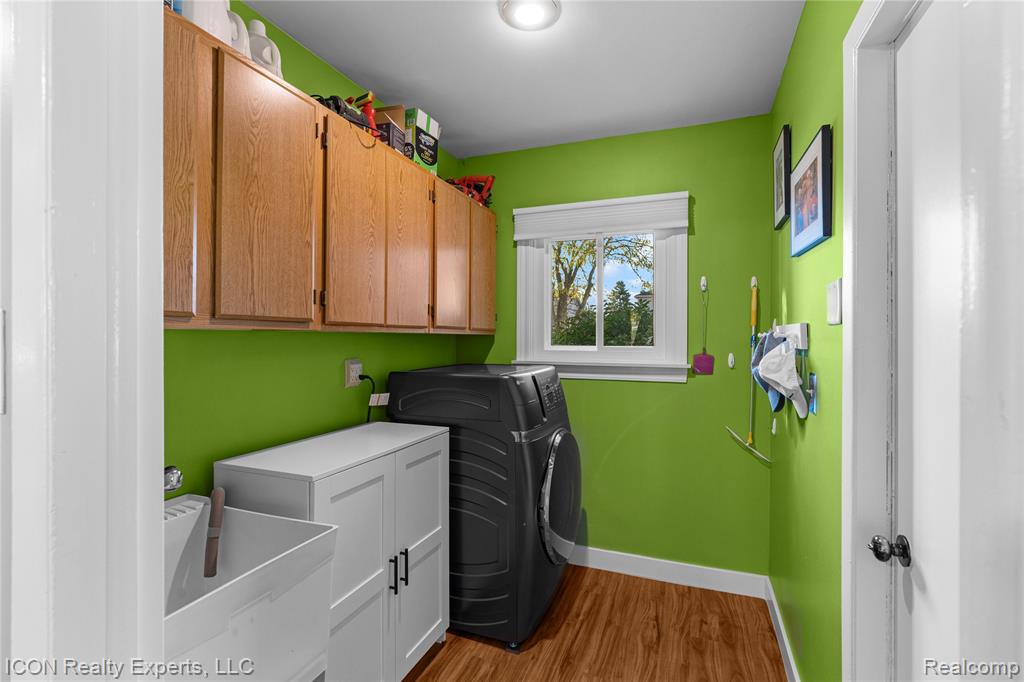 6596 Chadwick Drive, Canton, MI 48187 — Photo 16
