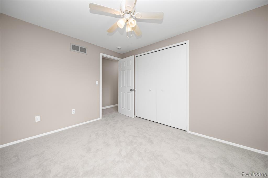 864 Dressler Lane, Rochester Hills, MI 48307 — Photo 24