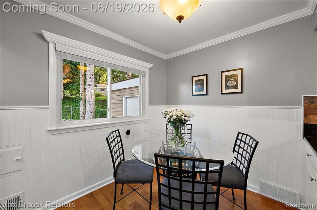 737 Panorama Drive, Milford, MI 48381 — Photo 13