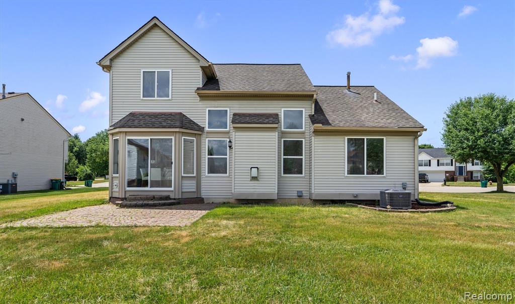 8249 Clocktower Court, Romulus, MI 48174 — Photo 31