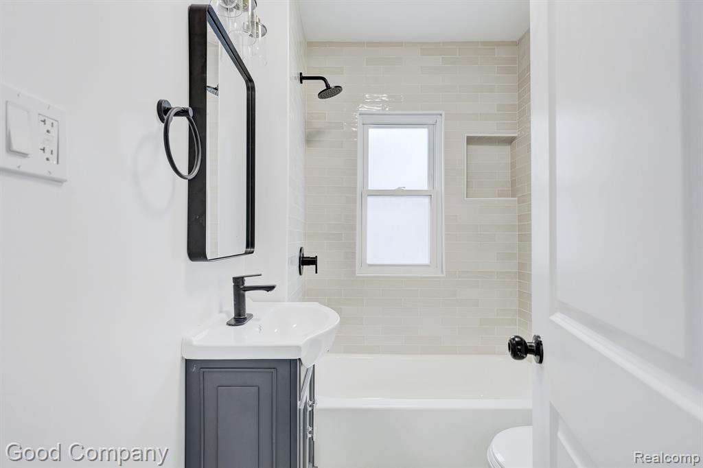 16309 Kirkshire Avenue, Beverly Hills, MI 48025 — Photo 31