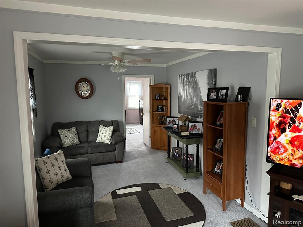 8428 BUSKO Avenue, Warren, MI 48093 — Photo 5