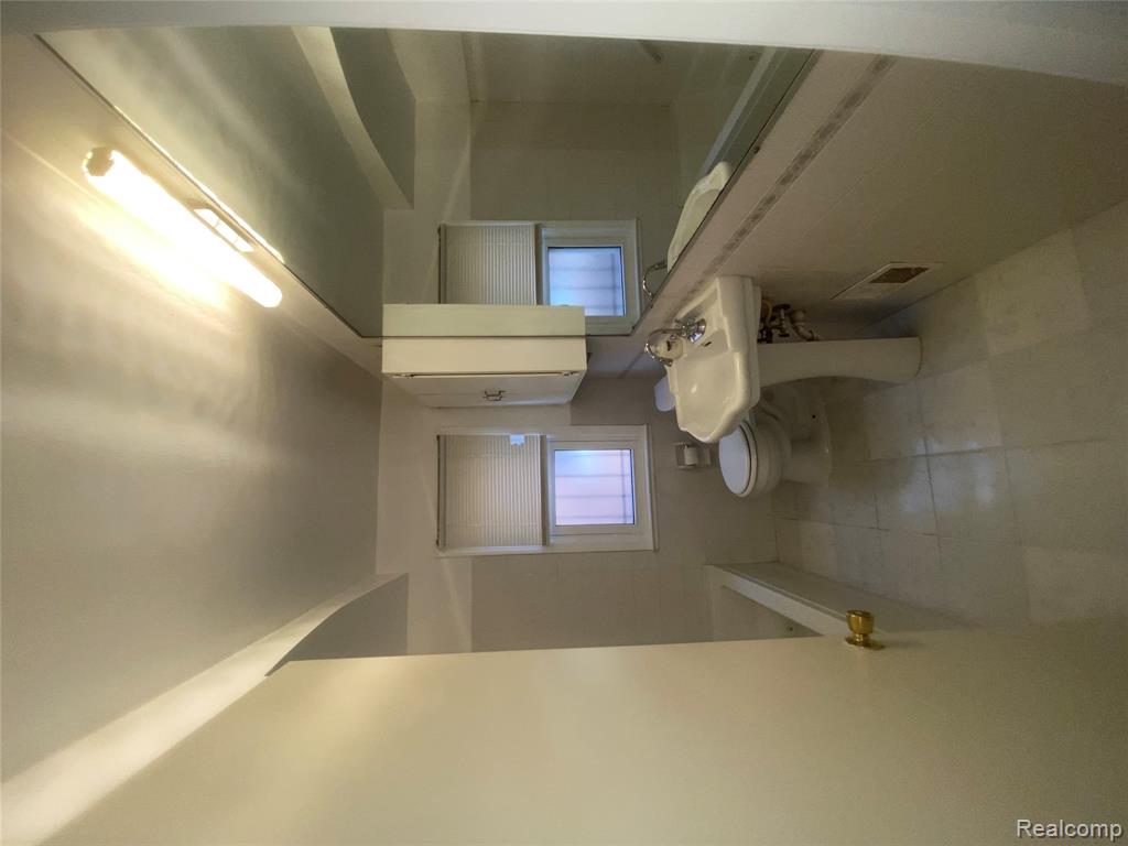 16207 Biltmore Street, Detroit, MI 48235 — Photo 7