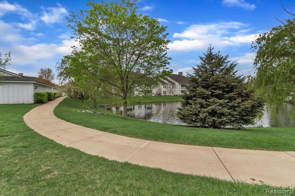 2694 S Knightsbridge Circle, Ann Arbor, MI 48105 — Photo 25