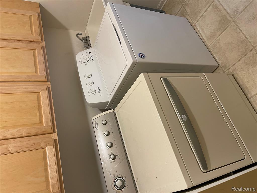 5301 Twin Oaks Drive, Sterling Heights, MI 48314 — Photo 14