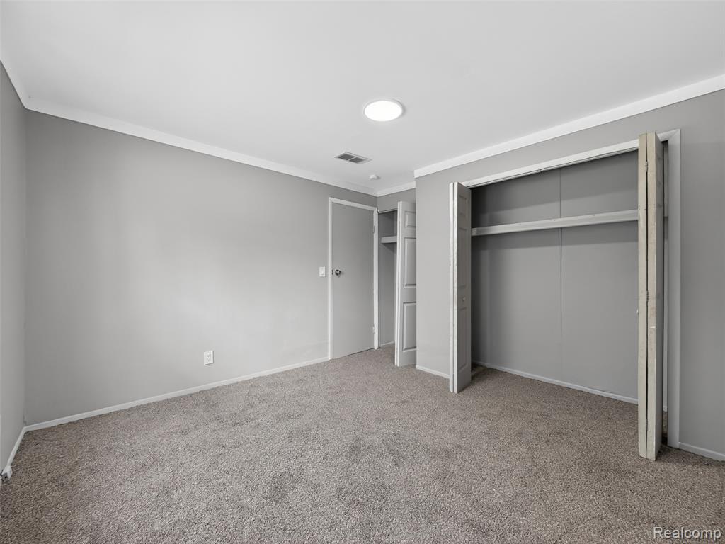 7161 Varjo Street, Hamtramck, MI 48212 — Photo 17