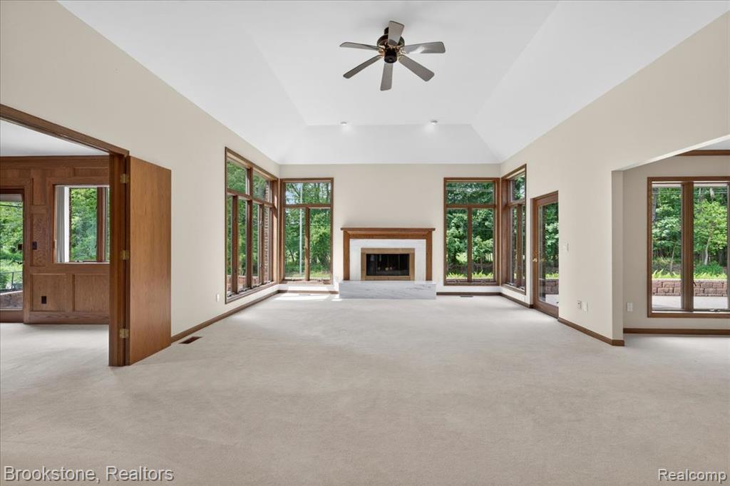2610 Vanel Court, West Bloomfield, MI 48324 — Photo 9