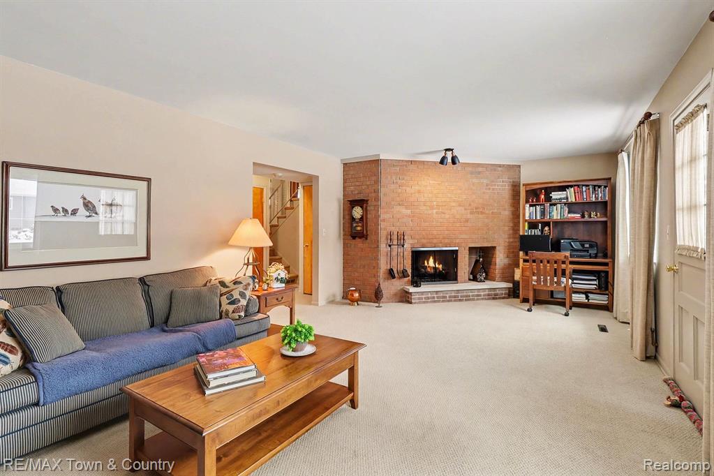 426 Bellewood Drive, Flushing, MI 48433 — Photo 8