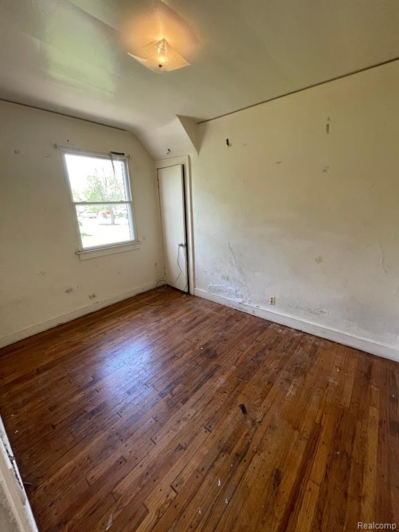 9215 BEDFORD Street, Detroit, MI 48224 — Photo 7