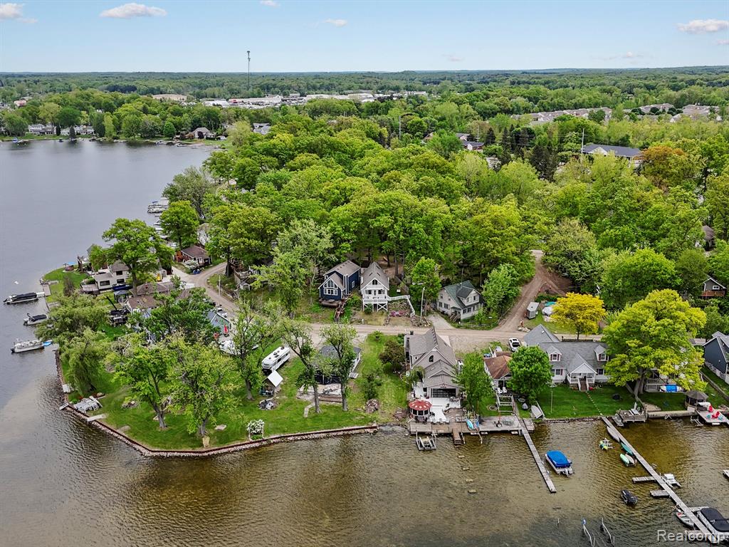 5332 WILDWOOD Drive, Howell, MI 48843 — Photo 25