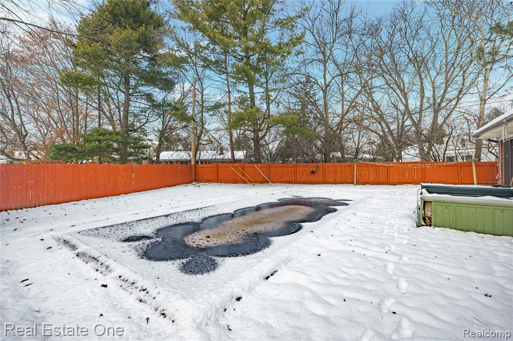 28615 Bloomfield Drive, Lathrup Village, MI 48076 — Photo 61