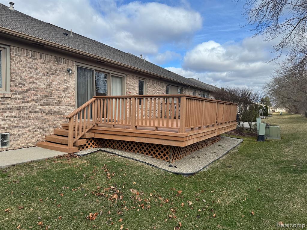 52702 HUNTERS POINTE, Macomb, MI 48042 — Photo 24