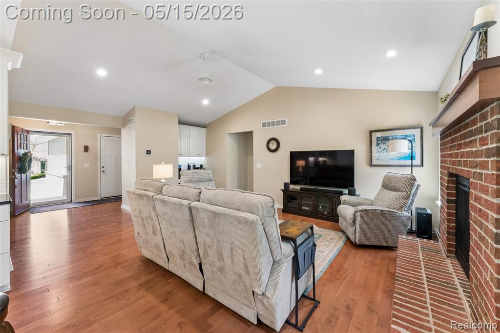 429 Grixdale Lane, Waterford, MI 48328 — Photo 6