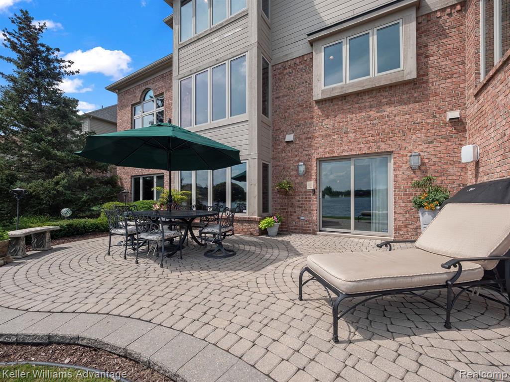 18328 Clairmont Circle E, Northville, MI 48168 — Photo 52
