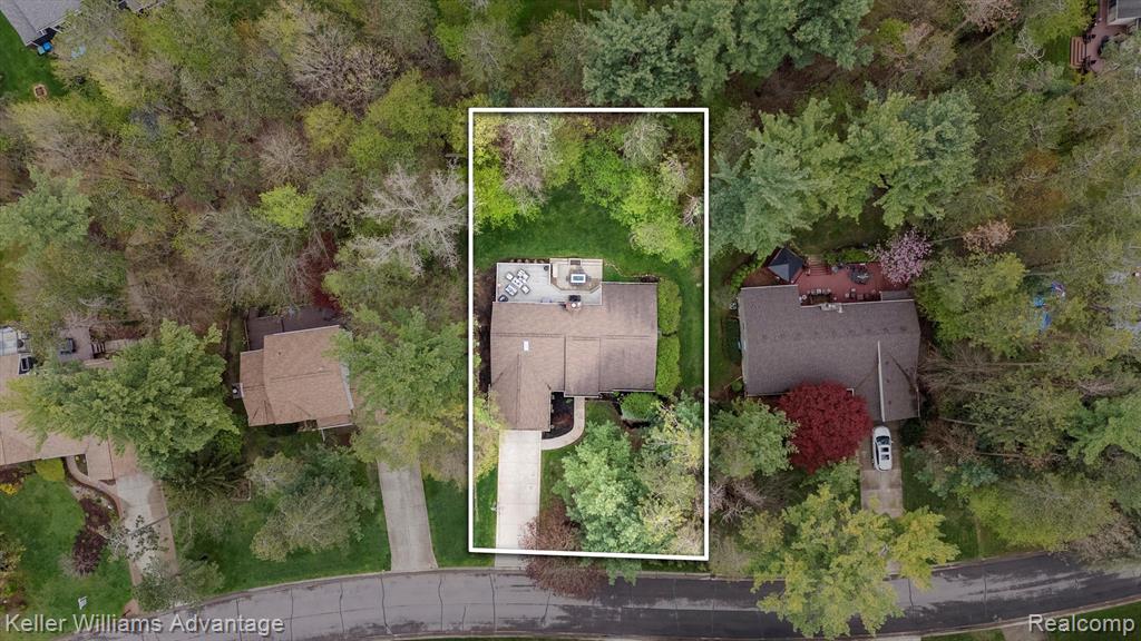 4081 PINESTEAD Drive, Commerce Twp, MI 48390 — Photo 30