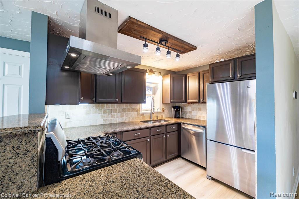 4020 Totem Lane, Waterford, MI 48328 — Photo 7