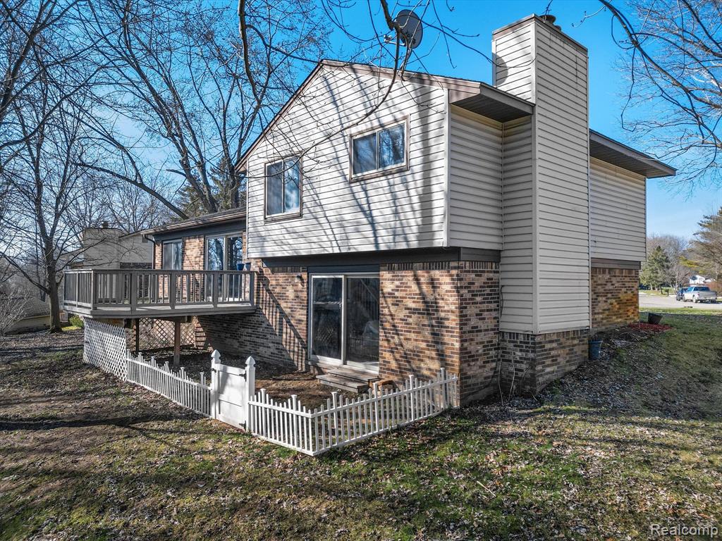 5180 WOODCREEK Trail, Clarkston, MI — Photo 36
