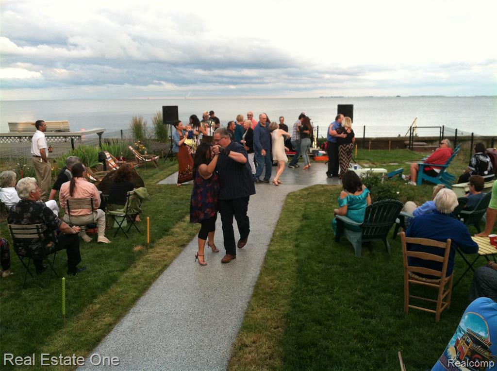 4583 Allen Cove Road, Luna Pier, MI 48157 — Photo 19