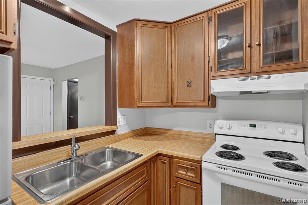 39440 Muffatt, Harrison Township, MI — Photo 13