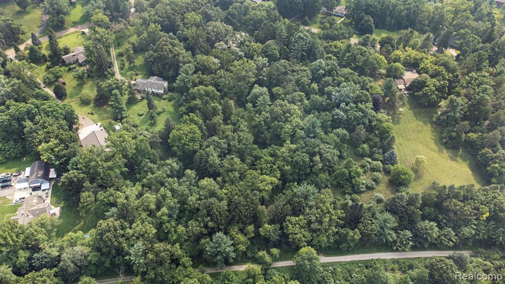 3192 Paint Creek Drive, Oakland, MI — Photo 32