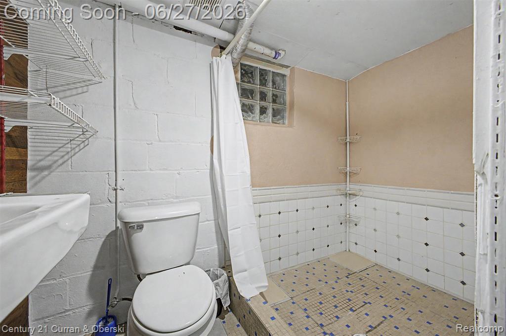 5687 Woodrow Street, Detroit, MI 48210 — Photo 27