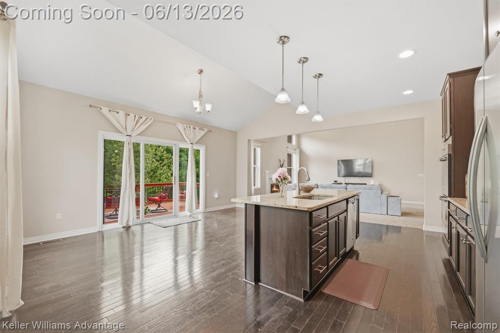 23740 Stoneleigh Drive, South Lyon, MI 48178 — Photo 23