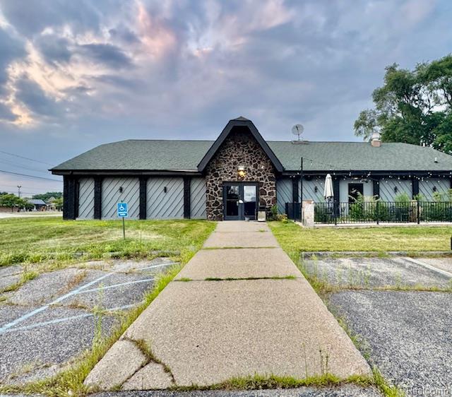 47980 Van Dyke Avenue, Shelby Twp, MI 48317 — Photo 5