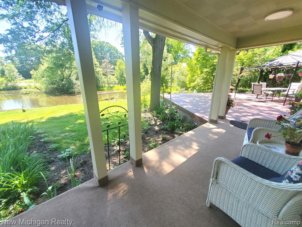 5535 WILLOW VALLEY Drive, West Bloomfield, MI — Photo 9