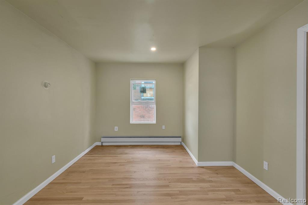 20035 Coventry Street, Highland Park, MI 48203 — Photo 18