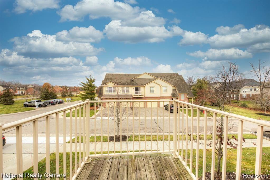 48407 MANOR BRIDGE Drive, Canton, MI 48188 — Photo 15