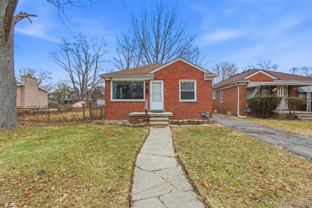 7676 Pierson Street, Detroit, MI 48228 — Photo 2