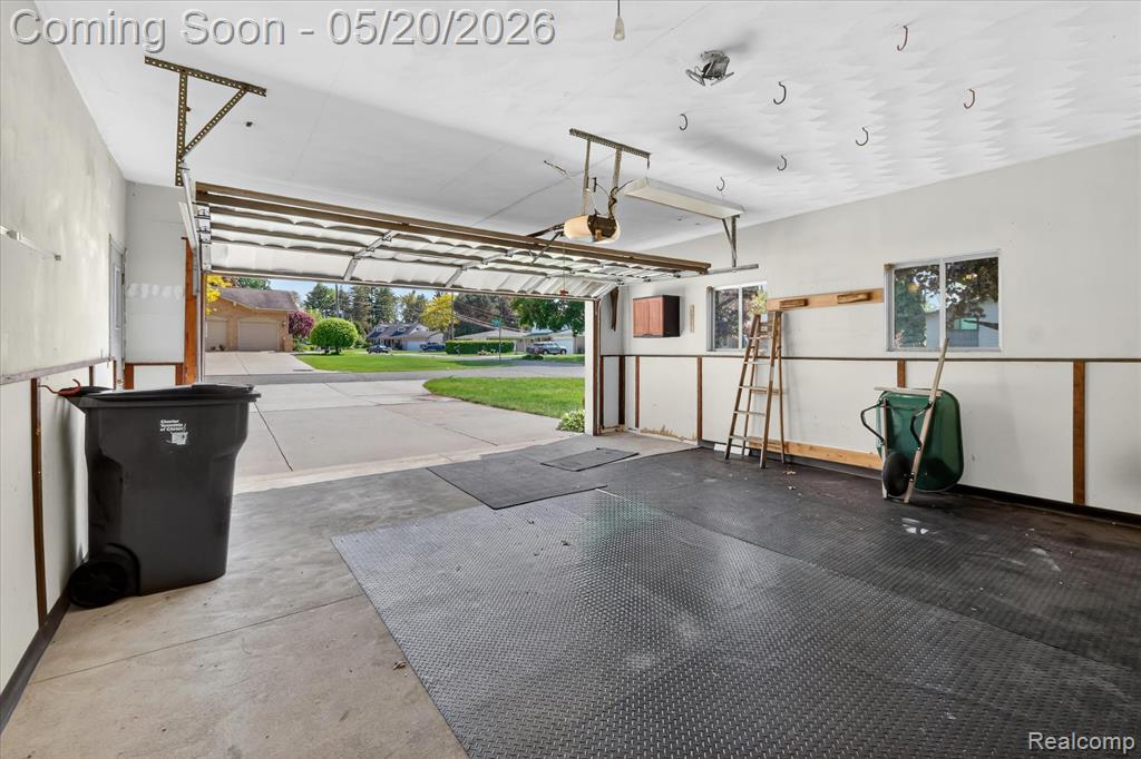 38010 John P Street, Clinton Twp, MI 48036 — Photo 45
