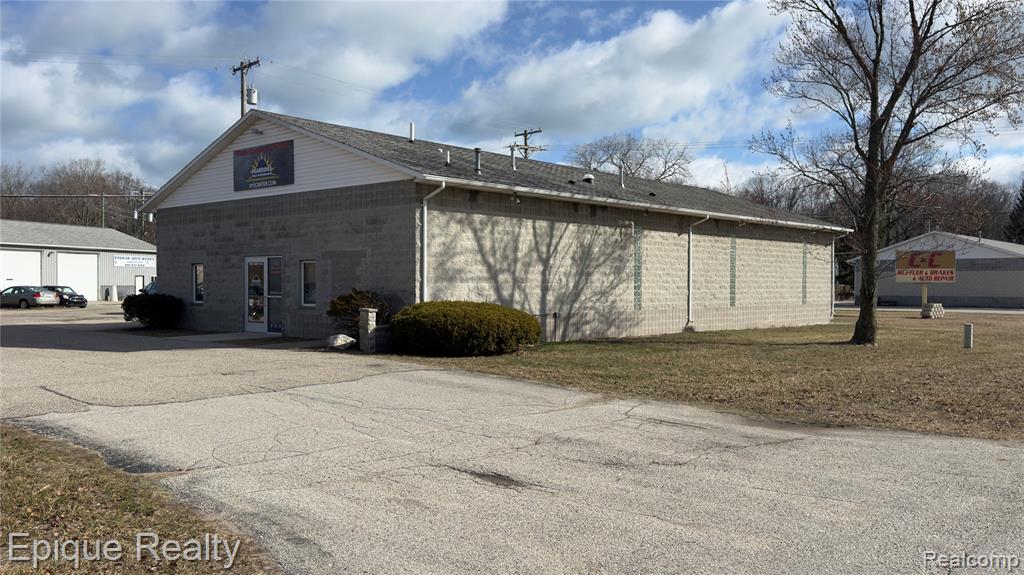 2970 Cherryhill Drive, Fort Gratiot, MI 48059 — Photo 2