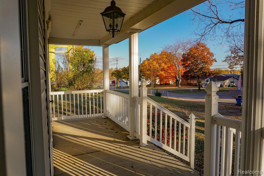 318 W MAPLE Street, Byron, MI 48418 — Photo 7
