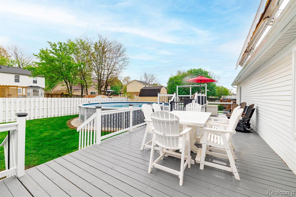 624 BEDFORD Drive, Westland, MI — Photo 25