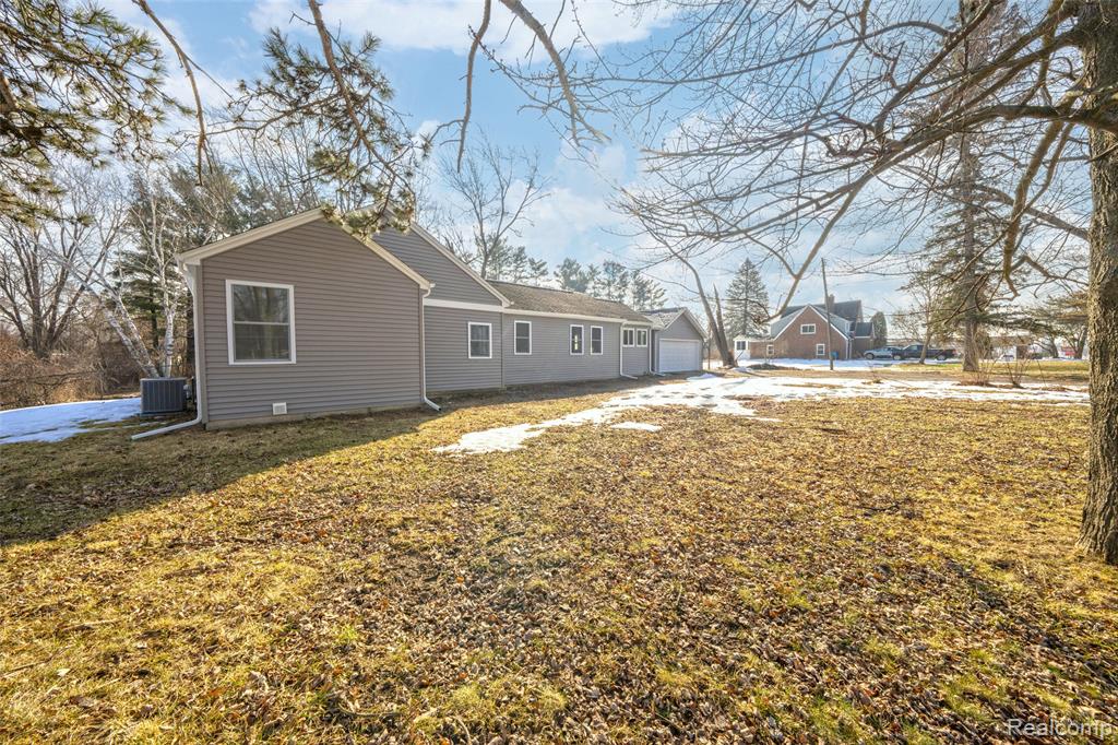 15087 N Holly Road, Holly, MI 48442 — Photo 5