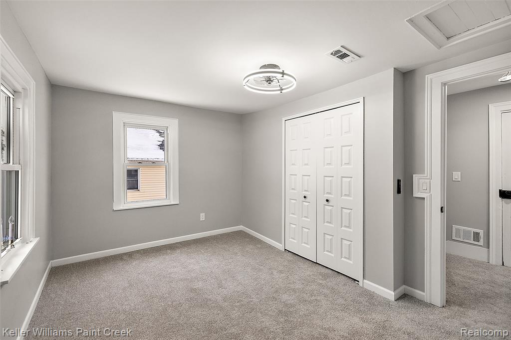 88 E Elmwood, Leonard, MI 48367 — Photo 33
